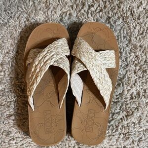 Women’s sandals